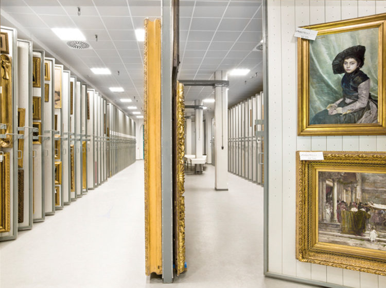 Treasure Rooms of the Galleria Nazionale d’Arte Moderna - Rome, 2014, Edition of 2 (51,5 x 65,8 in +1 AP) + 6 (43,7 x 55,5 in + 2 AP)