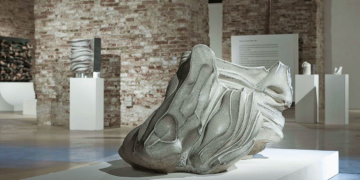 „Metamorfosi naturale“,
Grès (Steingut), 1987,
Installationsansicht Museo
Carlo Zauli, Faenza,
© Cristina Bagnara