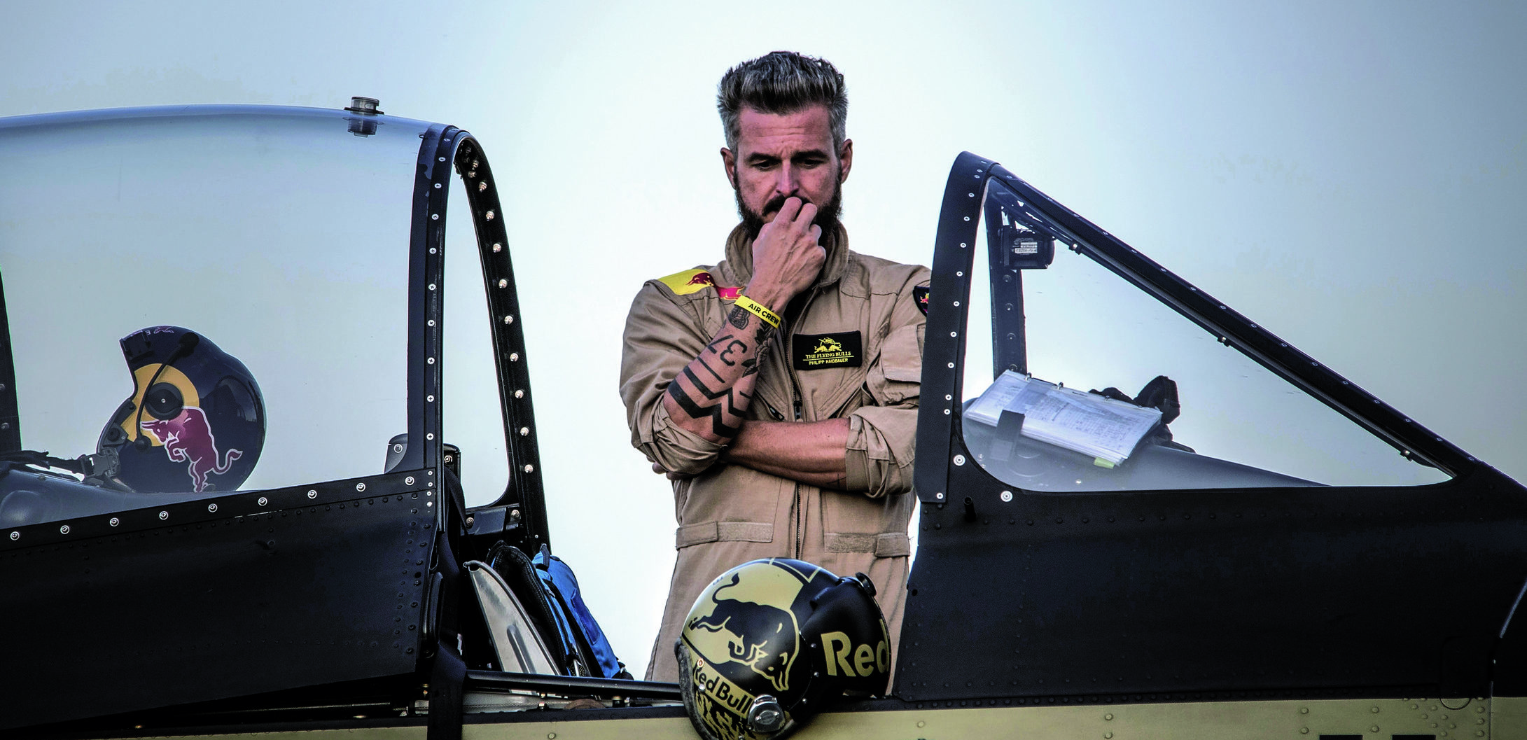 Philipp Haidbauer bereitet sich auf eine Flugvorführung mit der T-28B Trojan in Gdynia vor. Foto: LemoFly