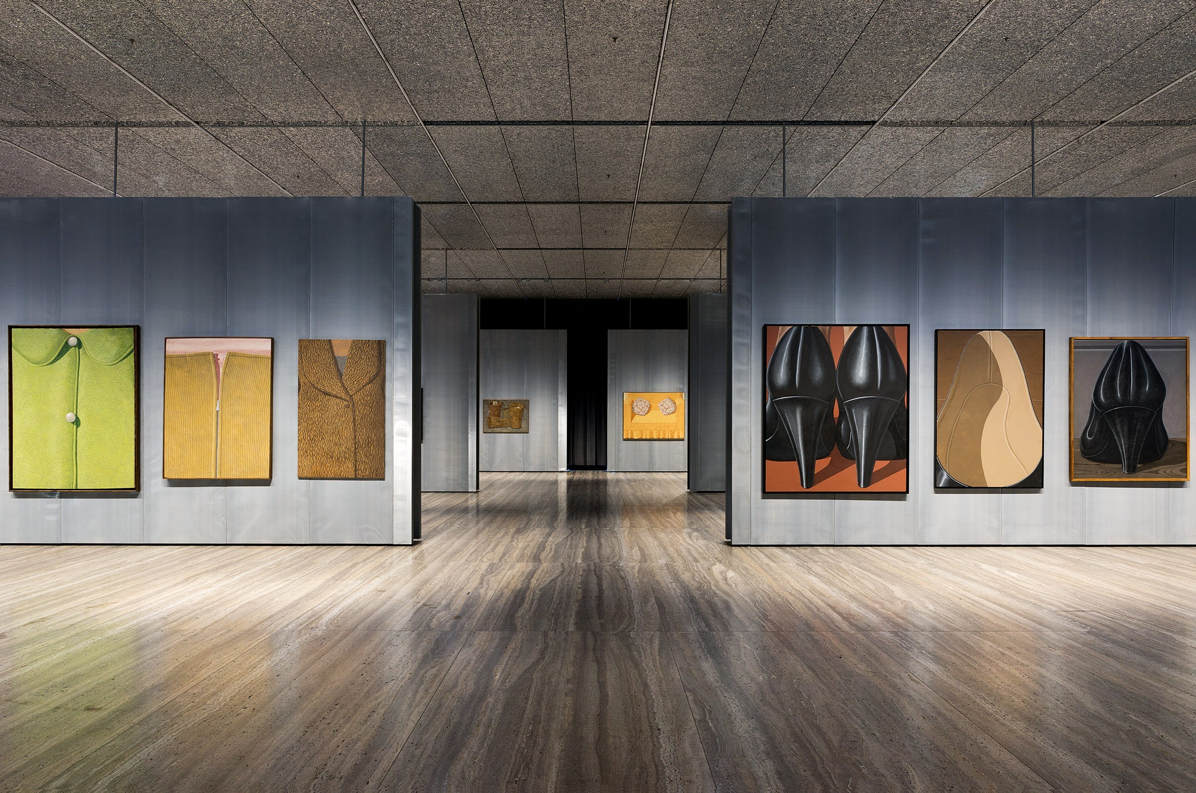 Exhibition view of “Domenico Gnoli”, Fondazione Prada, Milano, Photo: Roberto Marossi, Courtesy: Fondazione Prada
